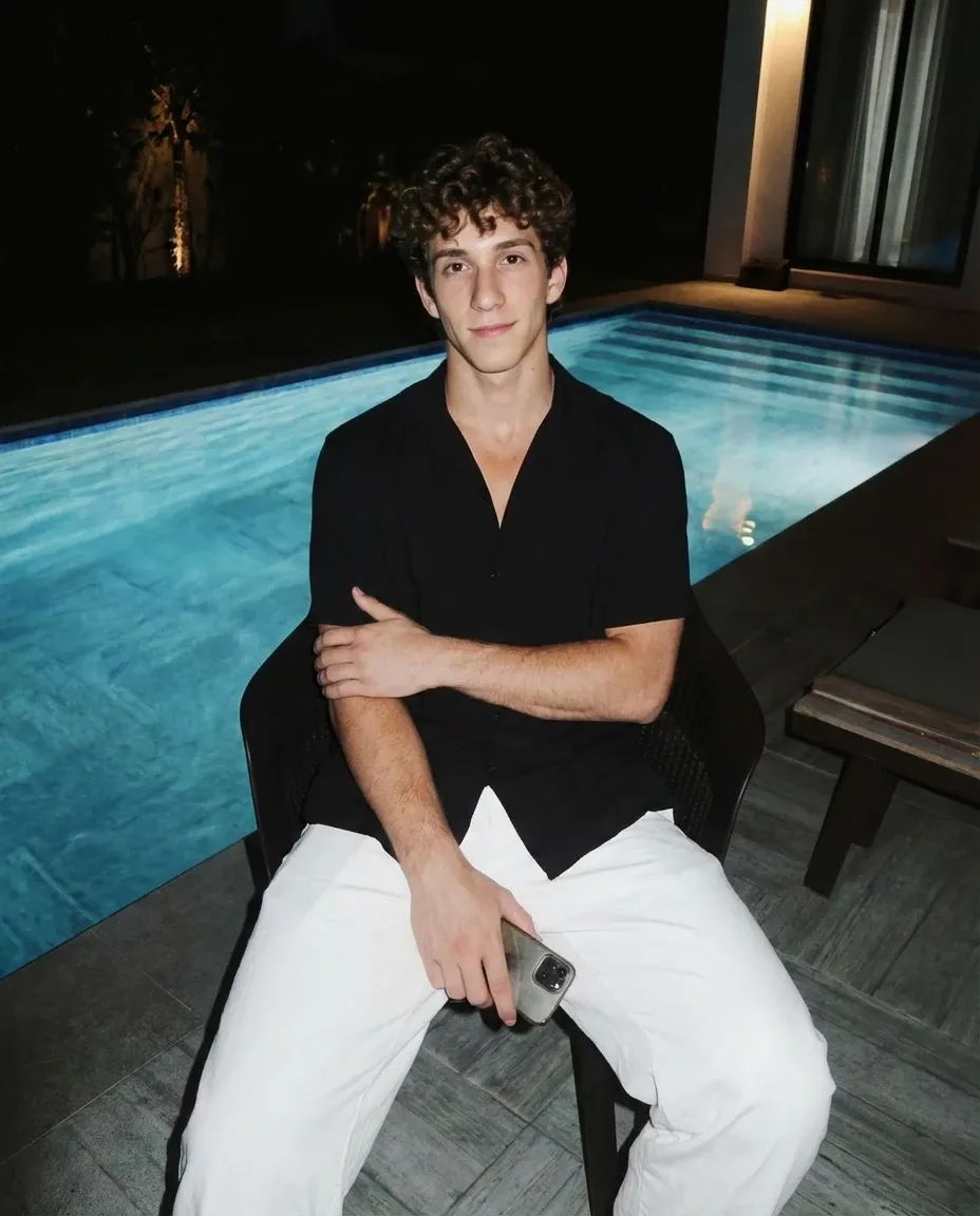 Haden AI Dating Photos